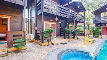 Una piscina techada