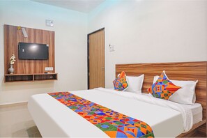 1 bedroom, Egyptian cotton sheets, premium bedding, in-room safe
