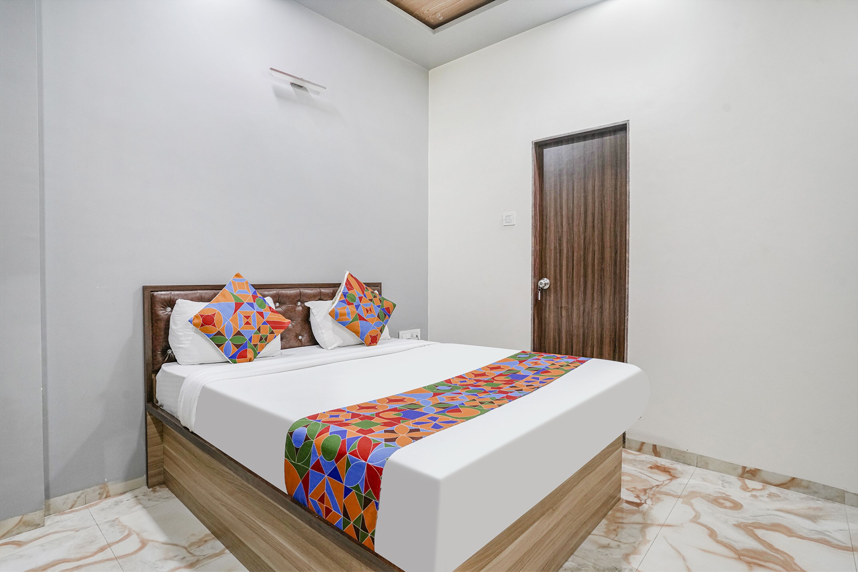 Egyptian cotton sheets, premium bedding, in-room safe