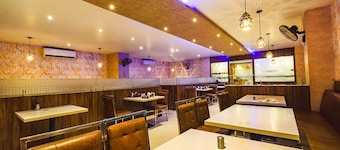 Fabhotel Narsingi
