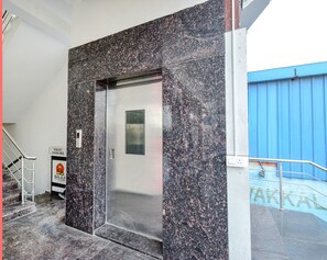 Elevator