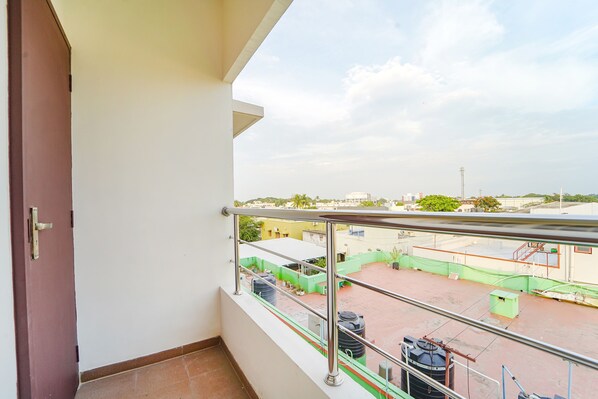 Balcony - Fabhotel Saro Sri Residency (Coimbatore)