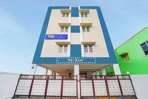 Exterior - Fabhotel Saro Sri Residency (Coimbatore)