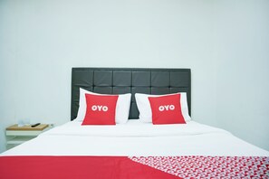 Deluxe tweepersoonskamer | Een bureau, gratis wifi, beddengoed