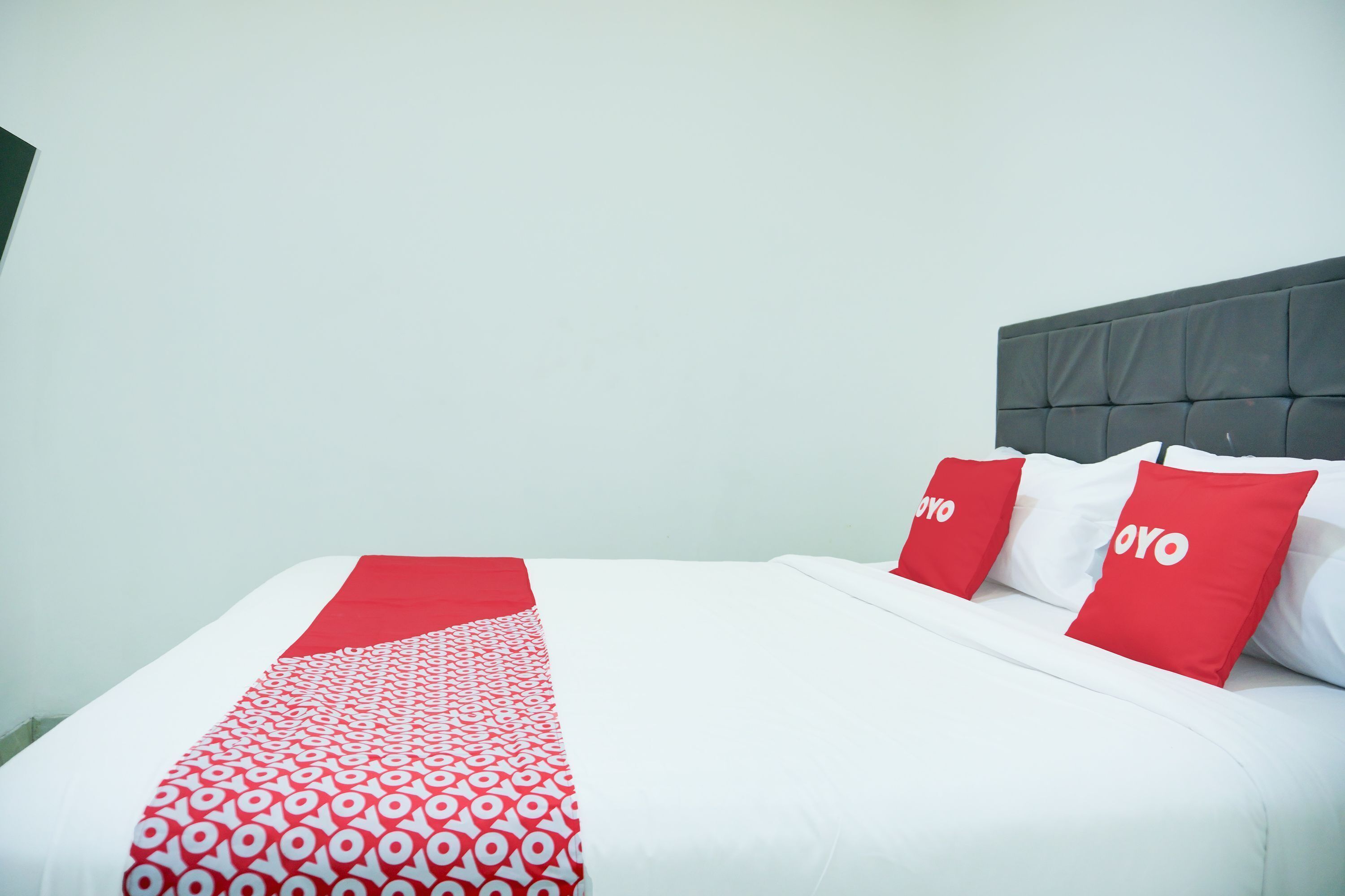 Deluxe Double Room | Desk, free WiFi, bed sheets
