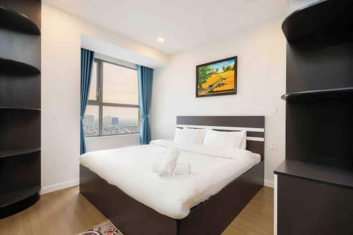 1 bedroom, minibar, desk, laptop workspace