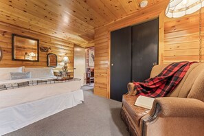 تلفزيون ذكي، تنس طاولة، كُتُب