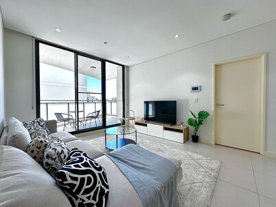 Cosy 2-Bedroom Apartment Homebush NSW