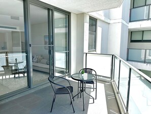 Comfort appartement, 2 slaapkamers, uitzicht op de stad | Balkon