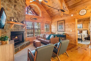 Smart TV, fireplace