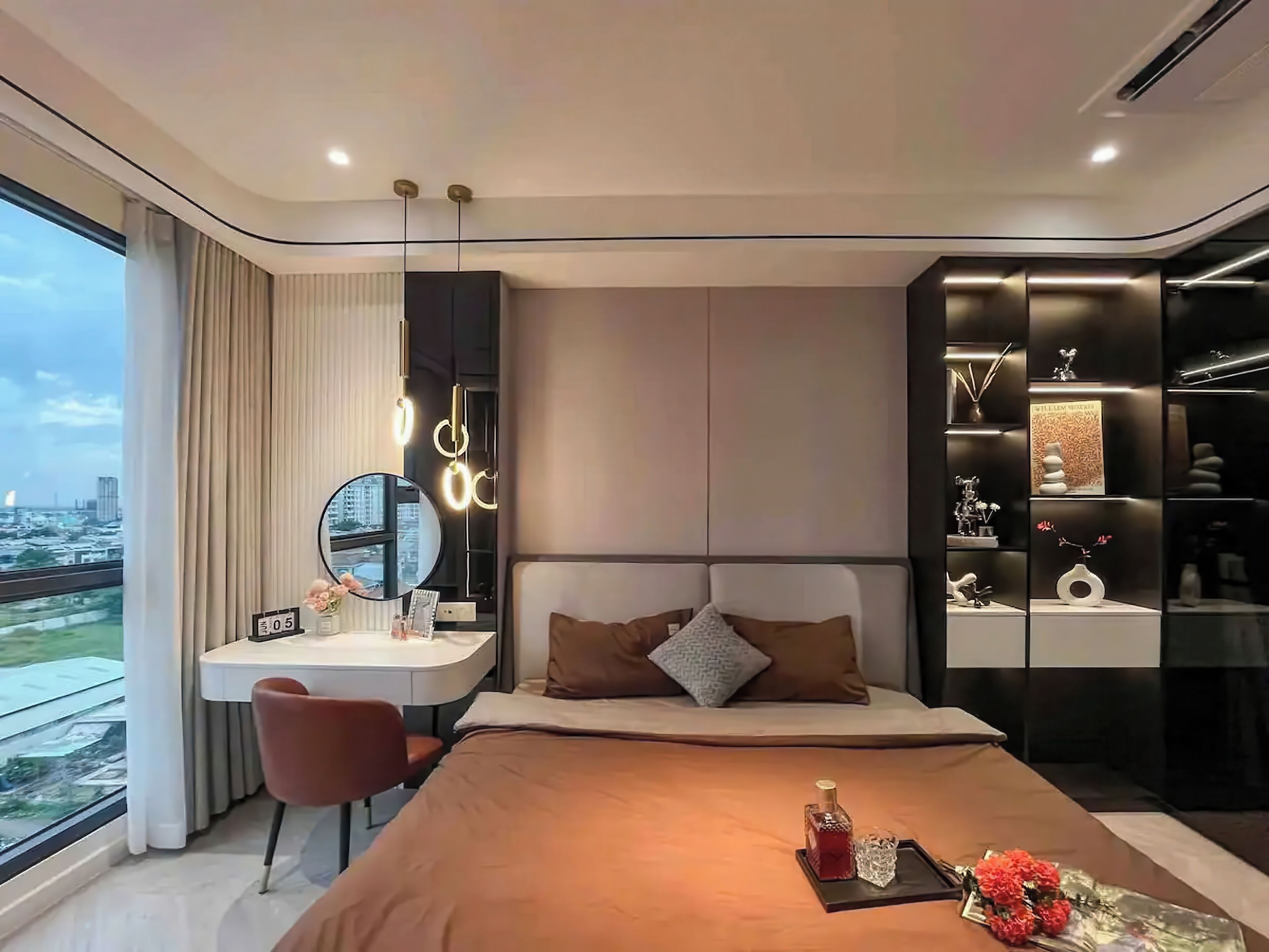 Superior Apartment, 3 Bedrooms, Kitchen, City View | Desk, laptop workspace, soundproofing, free WiFi