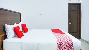 Dobbeltrom – standard | Skrivebord, wi-fi (inkludert) og sengetøy