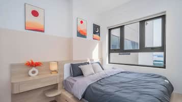 Superior Apartment, 1 Bedroom, Kitchen, City View | Minibar, individually decorated, individually furnished, desk