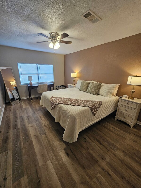 3 chambres, bureau, fer et planche à repasser, Wi-Fi gratuit