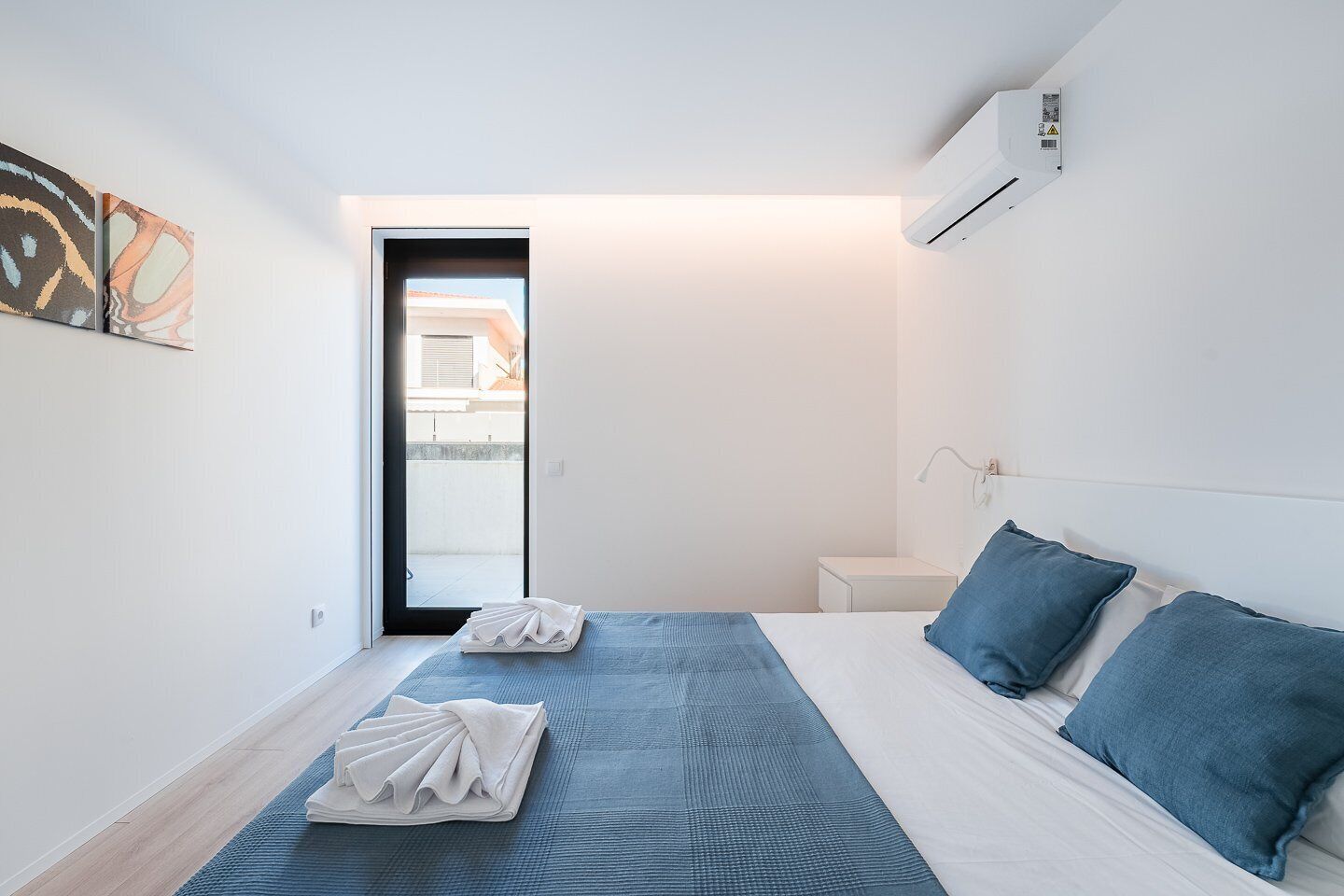 2 chambres, bureau, fer et planche à repasser, accès Internet