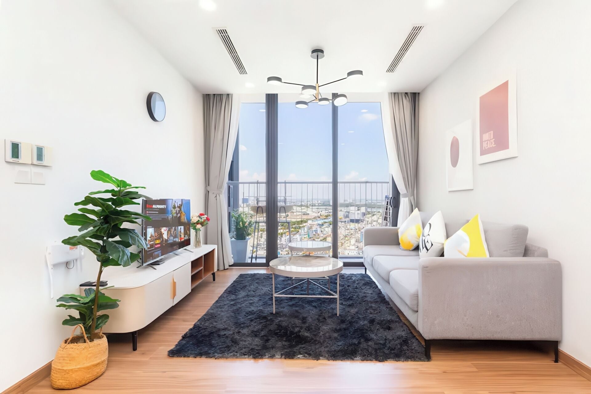 Superior Apartment, 3 Bedrooms, Kitchen, City View | Living area | 42-inch flat-screen TV with cable channels