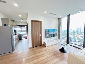 Superior Apartment, 2 Bedrooms, Kitchen, City View | Living area | 42-inch flat-screen TV with cable channels