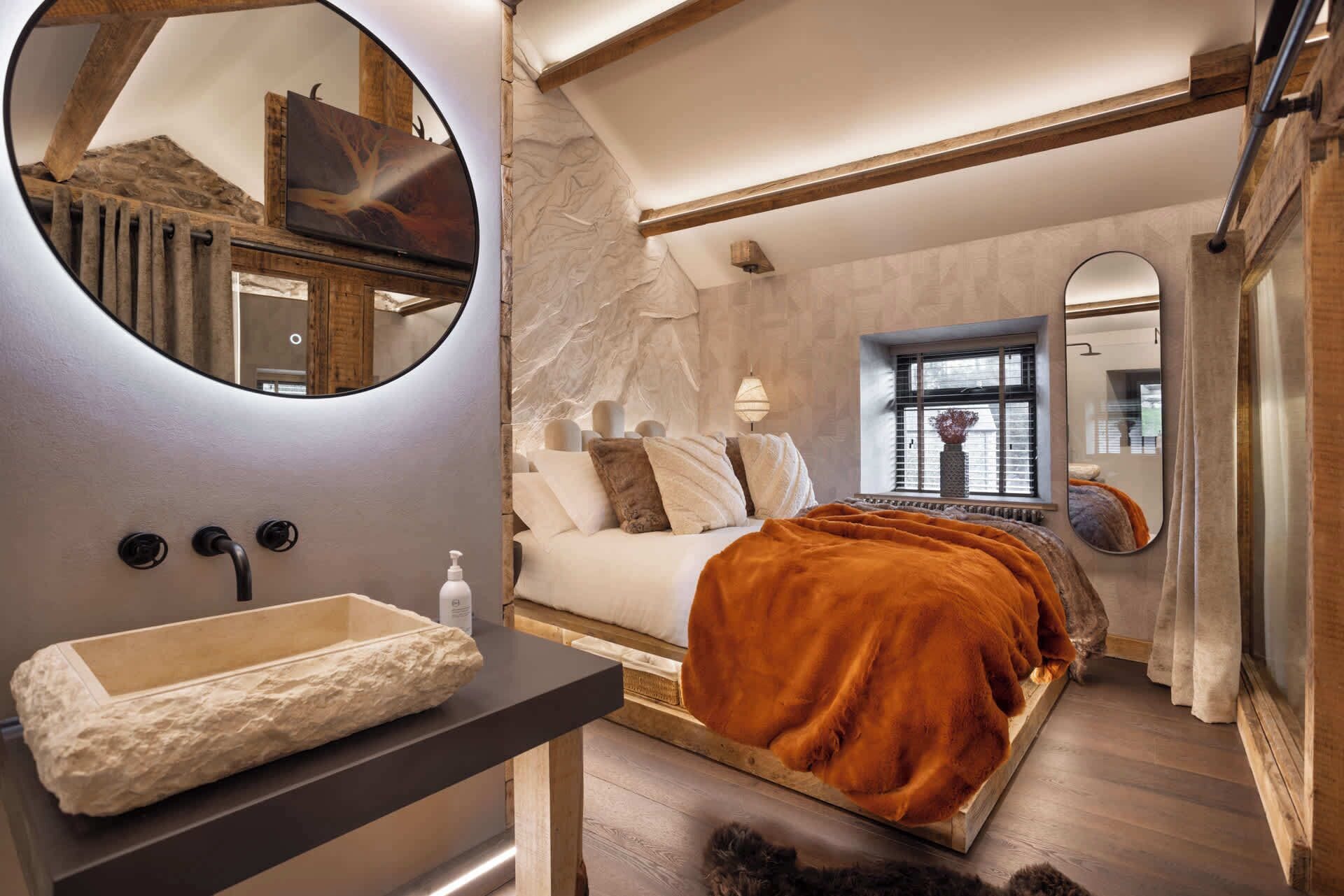 1 habitación, tabla de planchar con plancha, wifi y ropa de cama 