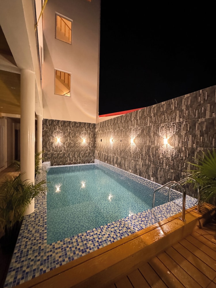 Pavona Maldives - Bild 4