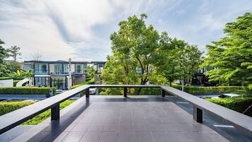 House, 3 Bedrooms, Private Pool, Park View | Terrace/patio