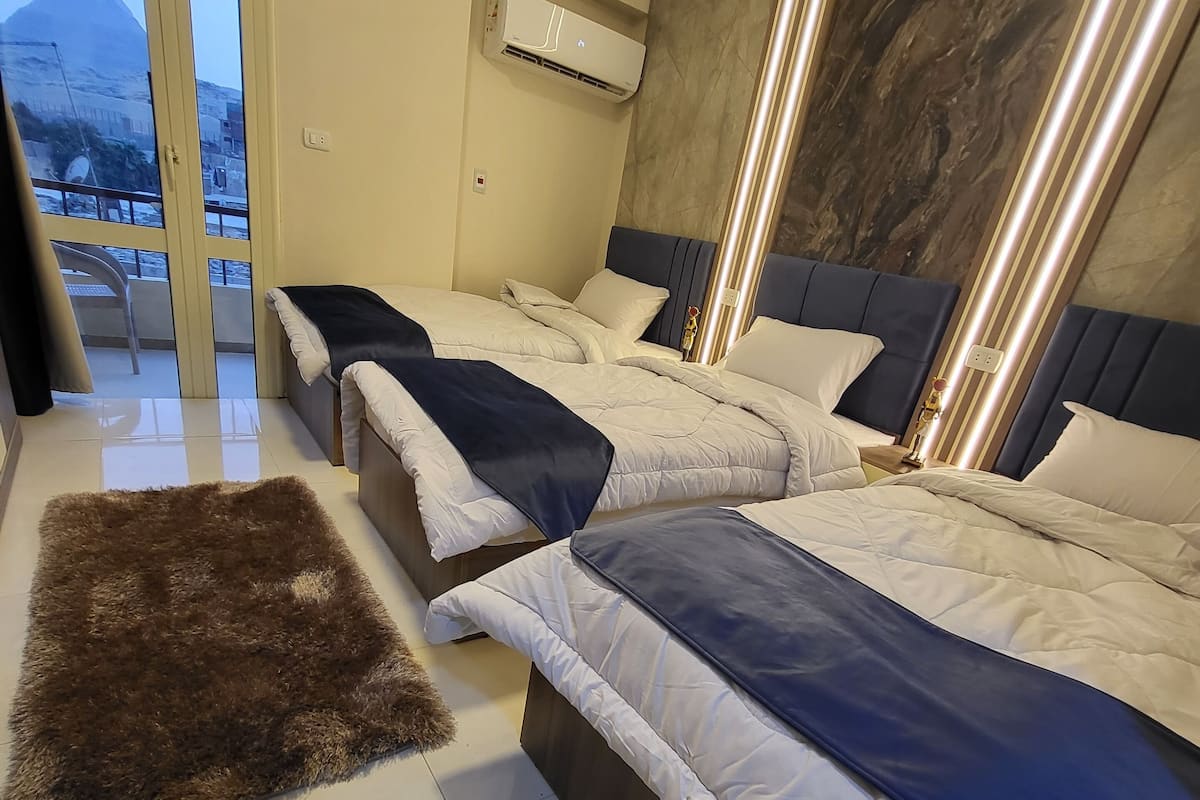 Minibar, blackout drapes, soundproofing, iron/ironing board