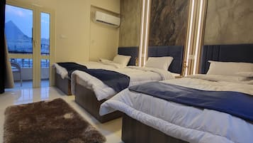 Een minibar, verduisterende gordijnen, geluiddichte muren