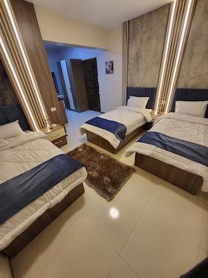Minibar, blackout curtains, soundproofing - AliBaba Pyramids (Giza)