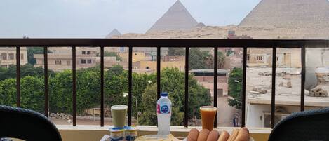 Free daily full breakfast