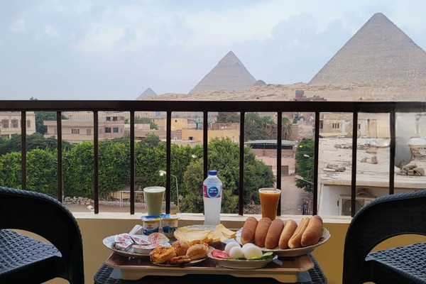 Ilmainen päivittäinen täysi aamiainen