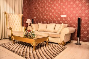 Living area - 9 Trees Boutique Villas (Seeduwa - Katunayake)