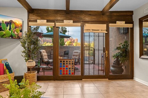 Chic Zen-Inspired Oasis w/ Patio & Red Rock Views