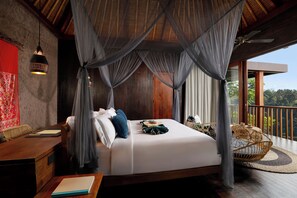 Villa – exclusive, dalutsikt | Minibar (inkludert), safe på rommet, blendingsgardiner og lydisolert