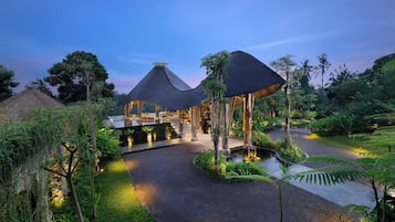 Fachada da propriedade