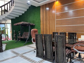 Interior entrance - Shreshth Homestay Haridwar (Haridwar)