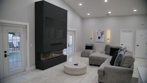 Smart TV, fireplace, stereo