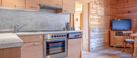 Kühlschrank, Ofen, Herdplatte, Geschirrspüler