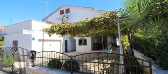 Ferienwohnung mit Wlan und Schöner Terrasse