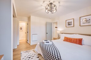 2 bedrooms, desk, iron/ironing board, travel cot