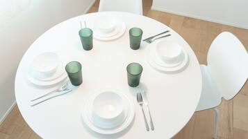 House, 2 Bedrooms, Non Smoking, Kitchen | In-room dining