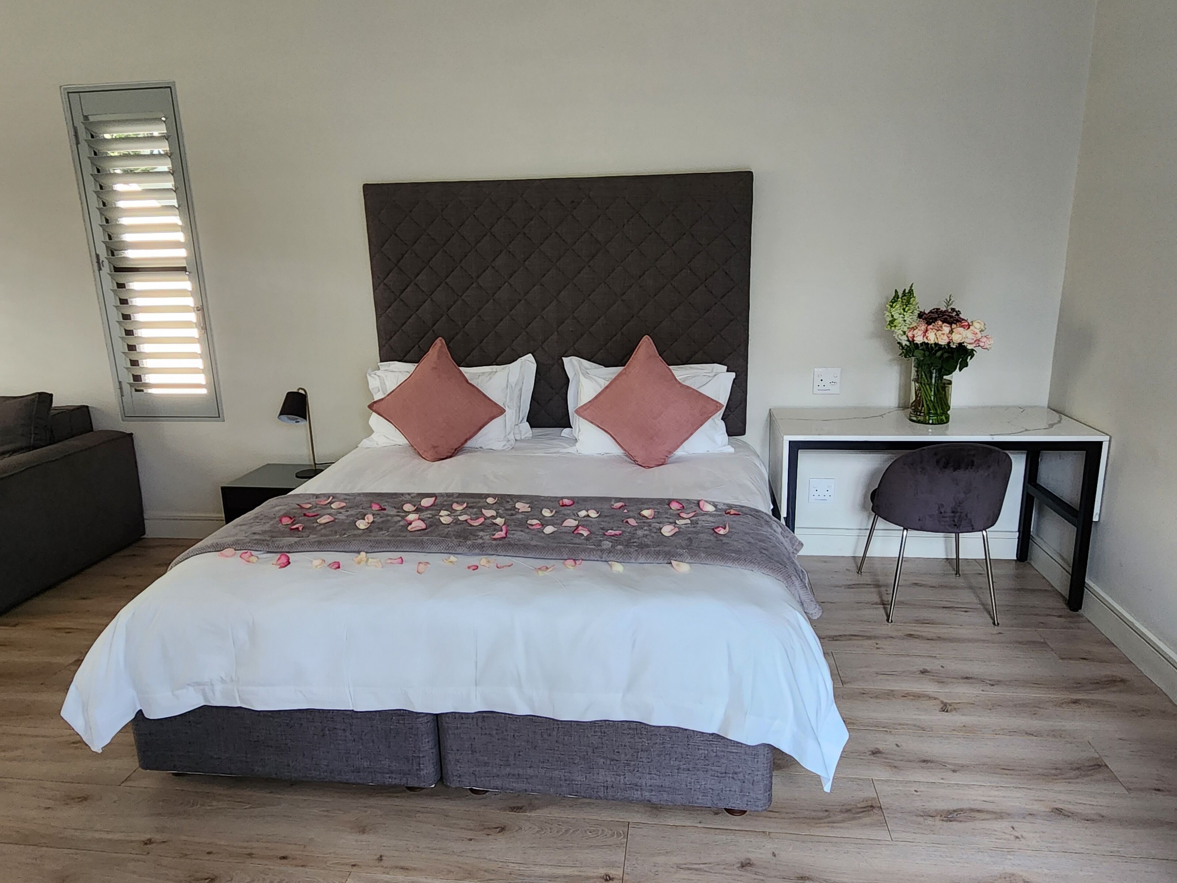 In-room safe, desk, laptop workspace, free WiFi