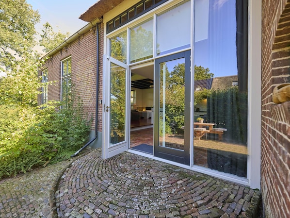 Exterior detail - Cosy farmhouse near Giethoorn (Nijeveen)