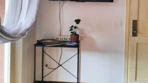 Unclassified image, 5 of 13, button - My Holiday Home "HOME" (Colico)
