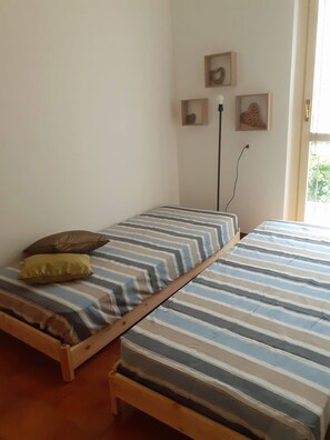 2 bedrooms, iron/ironing board, WiFi - My Holiday Home "HOME" (Colico)
