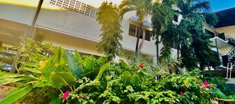 Peaceful Hotel