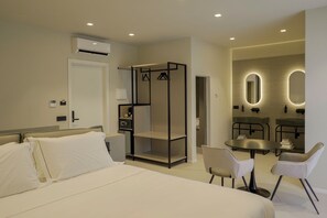 Superior Studio Suite | Minibar, blackout drapes, free WiFi - Terra di Vento (Montecorvino Pugliano)