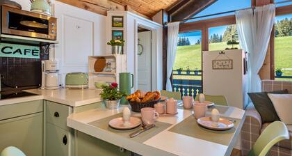 Ferienwohnung 'Haus Sonnenhang Wohnung 2' mit Privatem Garten, Balkon und Wi-Fi