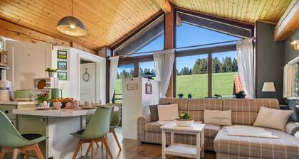 Ferienwohnung 'Haus Sonnenhang Wohnung 2' mit Privatem Garten, Balkon und Wi-Fi