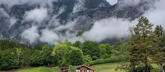 Holiday flat ‘Haus Semleiten’ with mountain view, shared garden and Wi-Fi