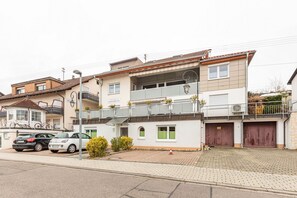 Exterior - Apartment '9' with Private Terrace, Balcony and Wi-Fi (Bad Bellingen)