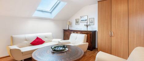 Télévision, lecteur de DVD, chaßne hi-fi